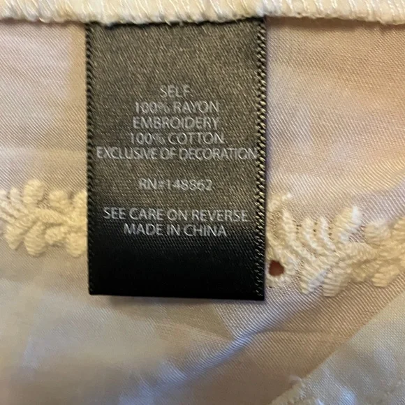 Torrid Cream Blouse with Embroidered Details - Picture 4 of 7